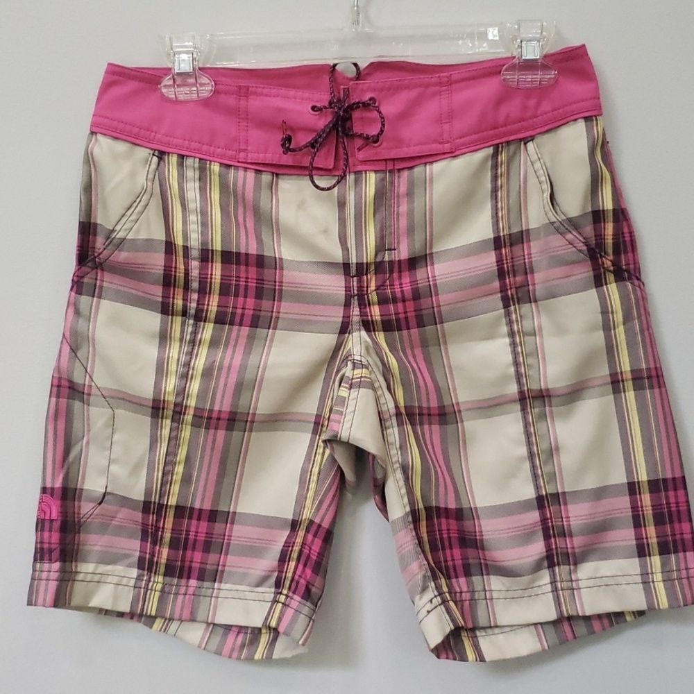 The North Face Shorts Womens sz 2 Pink Plaid Board Bermuda